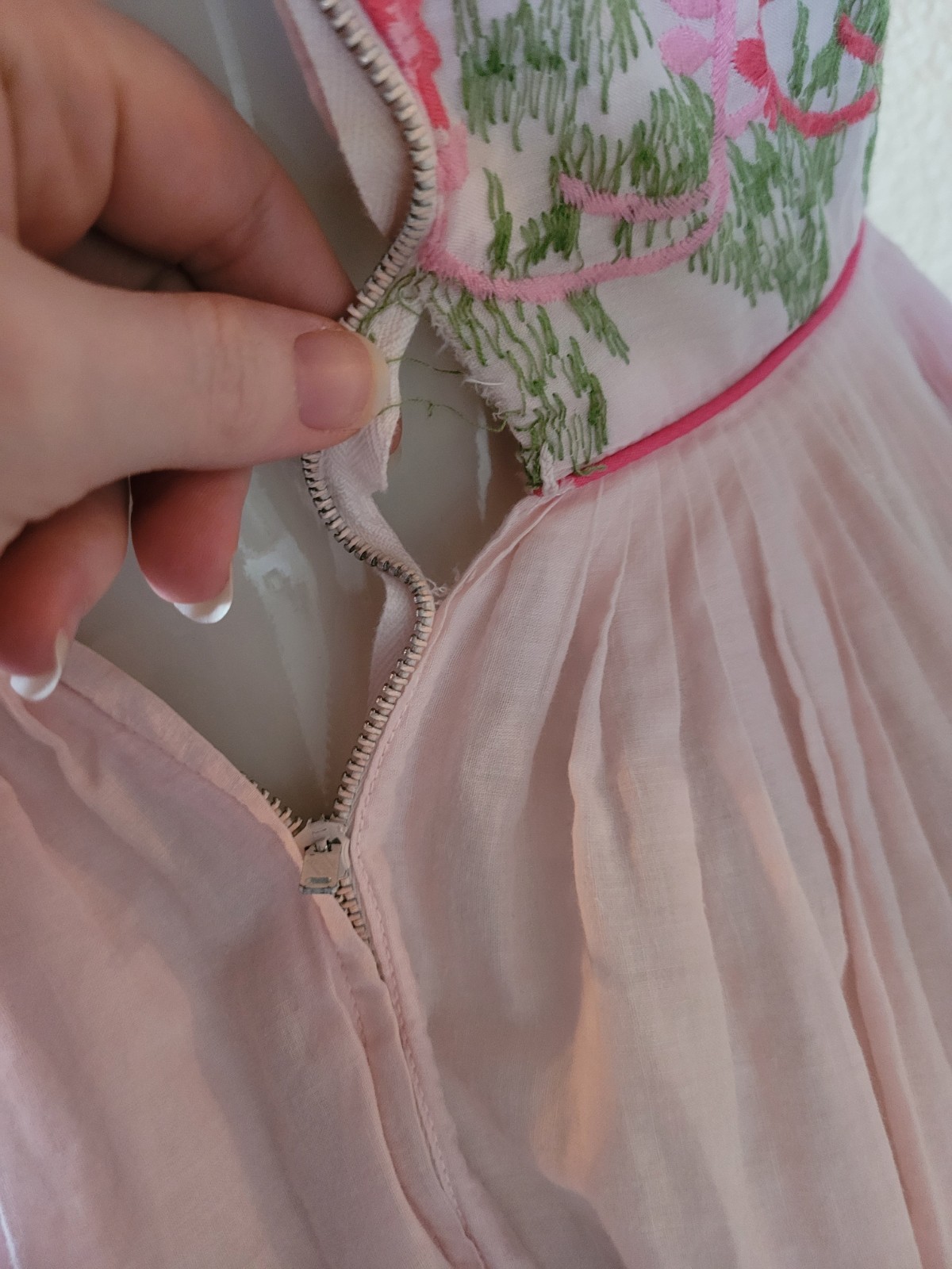 Vintage Handmade Pink Floral Embroidery Dress