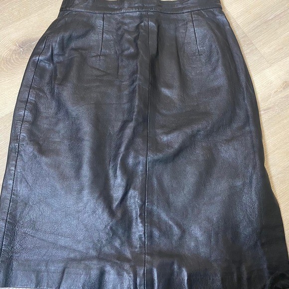 ’Vintage 90s Margaret Godfrey Real Leather Pencil Skirt – Size 6 – Waist 27″