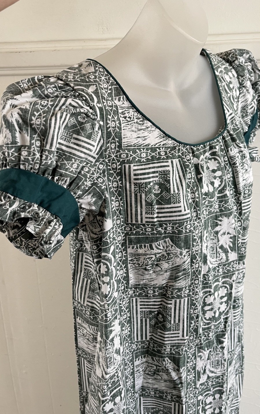Vtg 1980s 90s REYN SPOONER Green Hawaiian Lahaina Sailor Print Mumu Muumuu-Sz XS