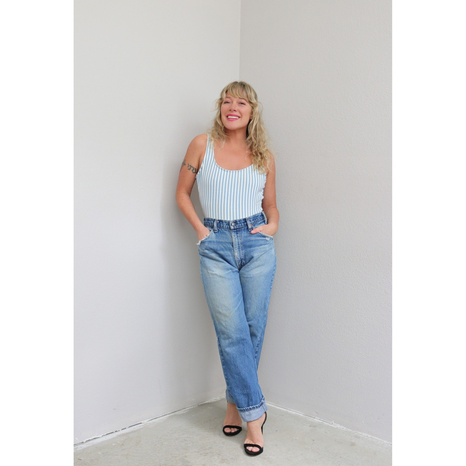 1980’s Vintage Levi’s Distressed 505 USA Made Jeans Women’s MD LG 34″ 35″ Waist