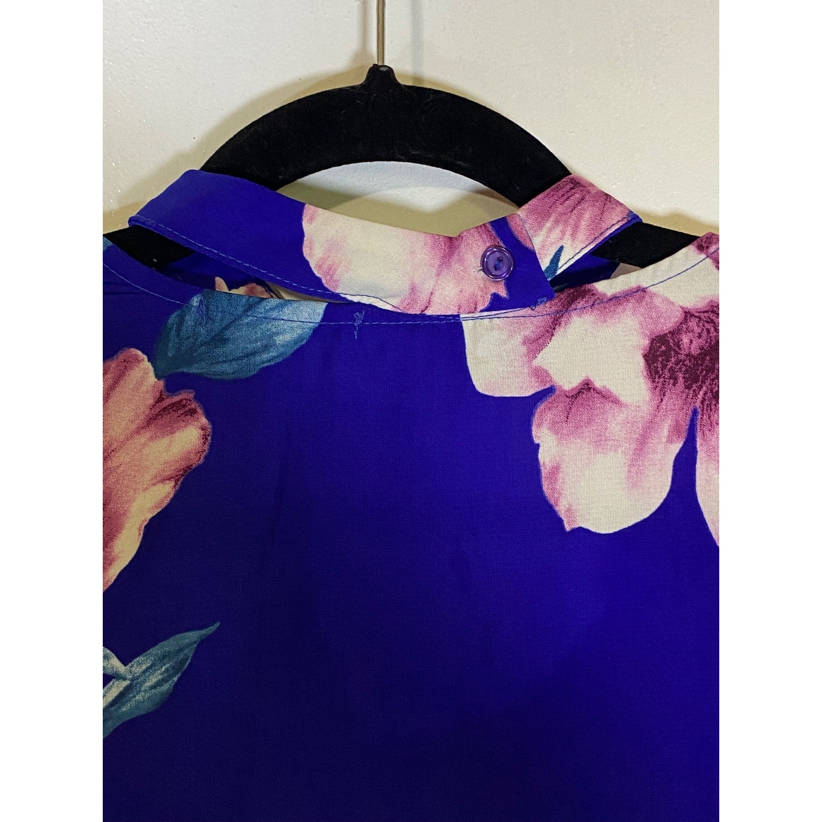 XS Blue Pink Floral Choker Neck Shift Dress V Neck Mini Cottagecore Coquette