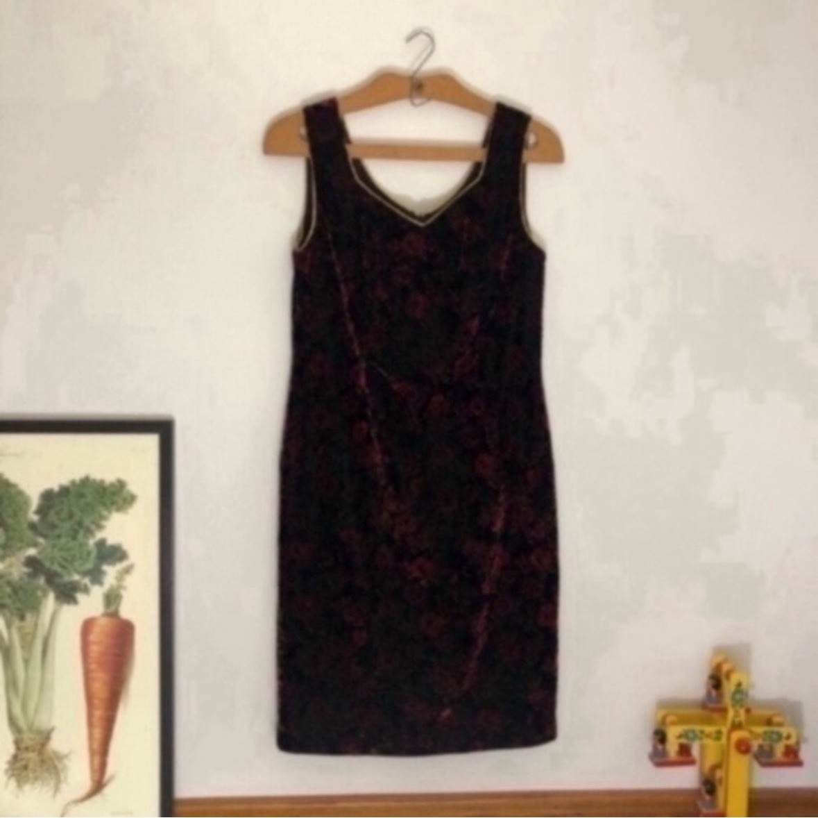 Vintage Lisa Michaels Petite glitter and velvet dark floral dress size 10