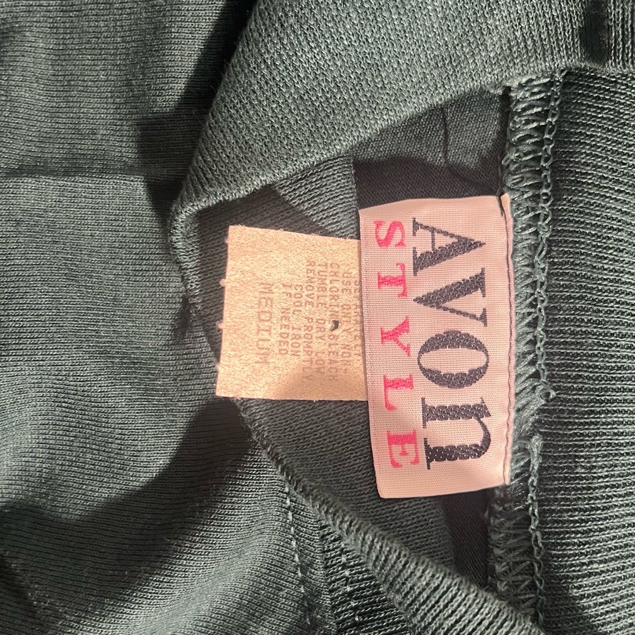 AVON STYLE Vintage Womens Sweater Medium Dark Green Vintage Mock Neck Crest Top