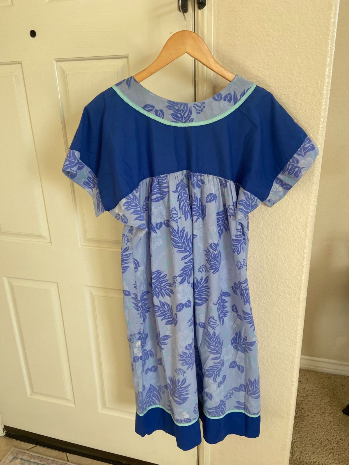 Vtg Carol Bennett MuMu Caftan Hawaiian Aloha Blue Floral c1970’s