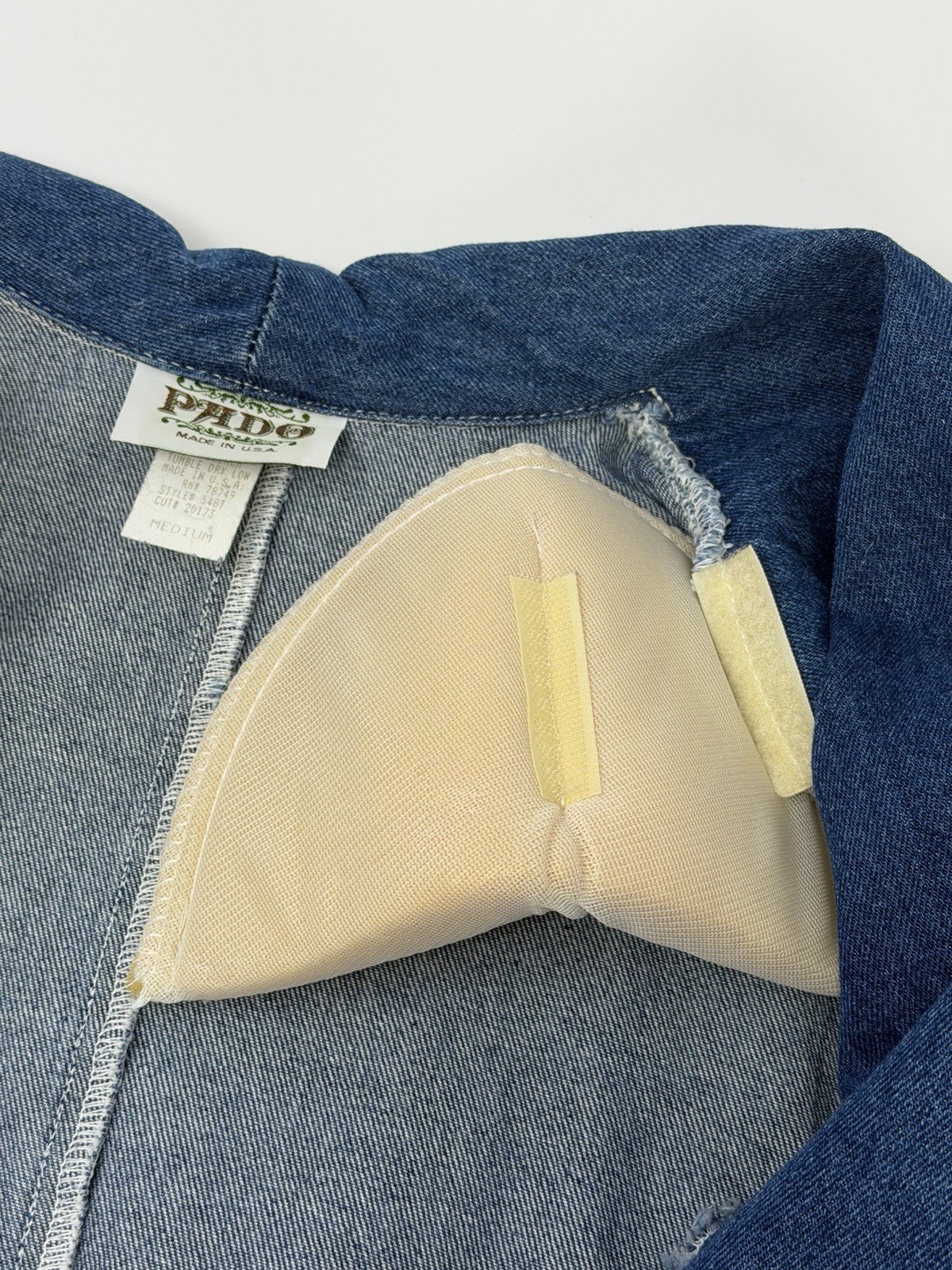 Vintage Pado Jean Jacket Women’s Medium Rhinestone Embellished 80s USA Denim