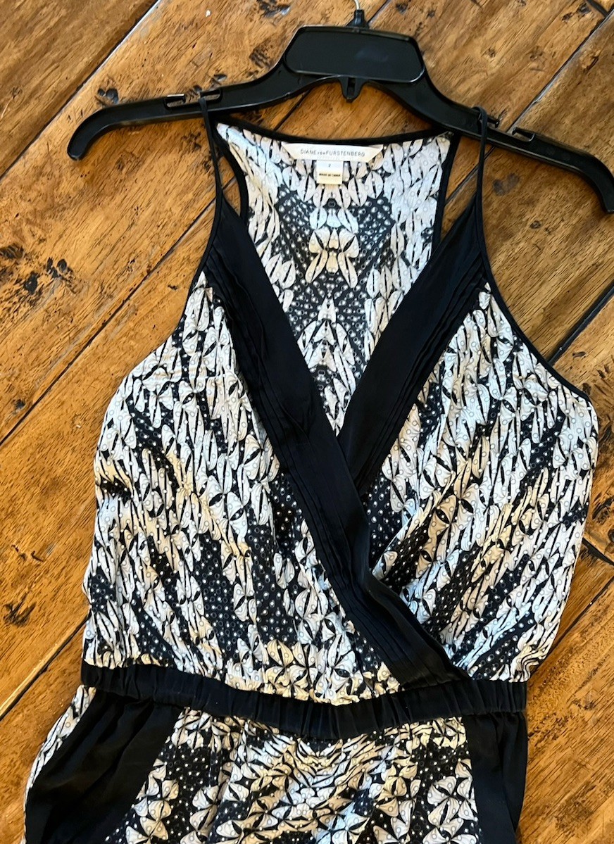 Vintage Pantsuit Silk Luxurious Small V-neck Diane von Furstenberg 80’s 90’s