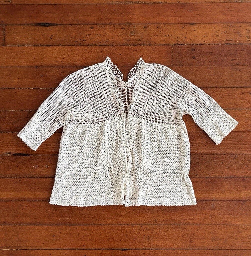 Antique Edwardian 1910s 1920s Ecru Rayon Crochet Knit Top/Sweater Ruffle Edging