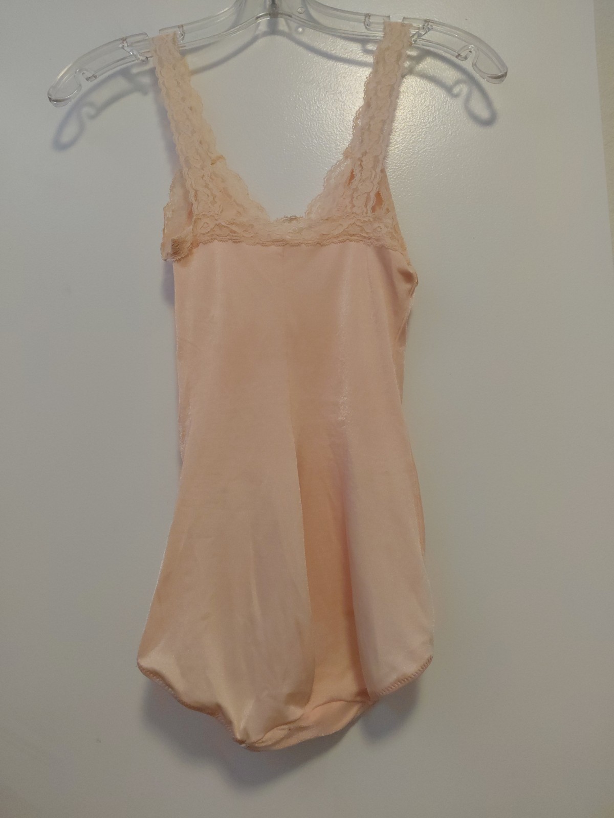 Vintage Olga Body Suit Satin & Lace Detail Boudoir Lingerie Peach Small