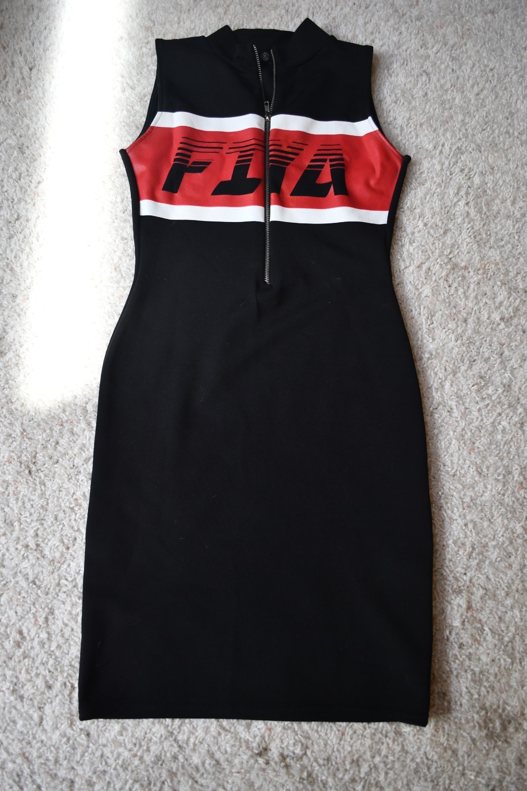 BLACK MISSGUIDED POLYESTER ELASTANE DRESS SIZE 4