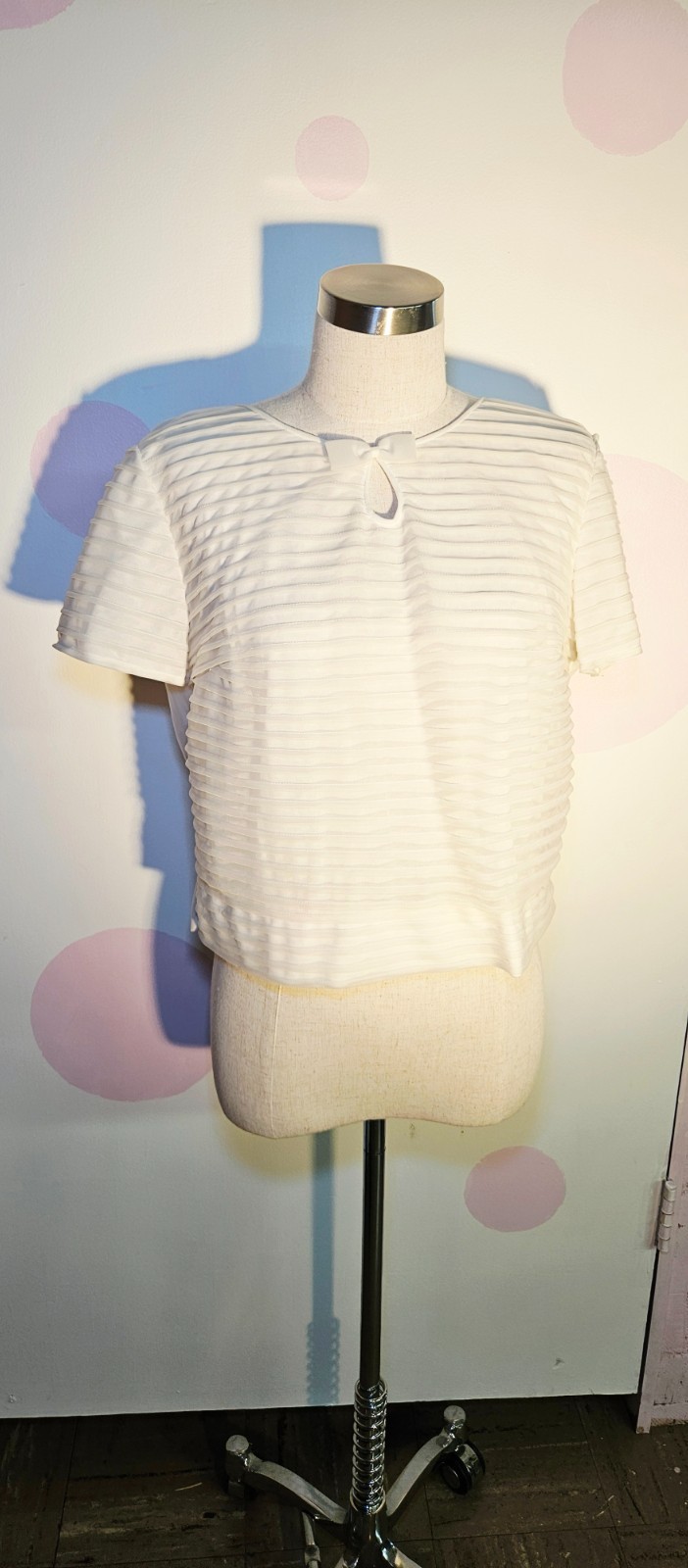 Vintage 1950’s white Penny Potter Sheer pleated bow tie with back buttons Top
