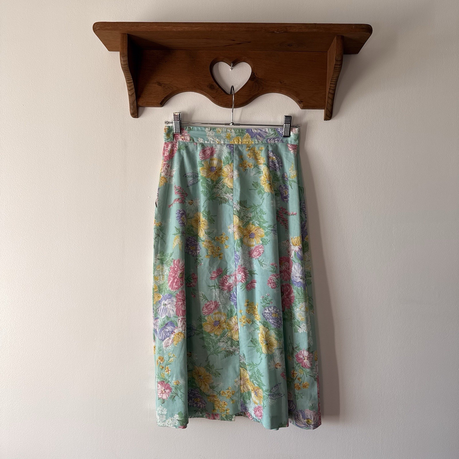 Vintage blue, yellow & pink floral midi skirt with button details & pockets