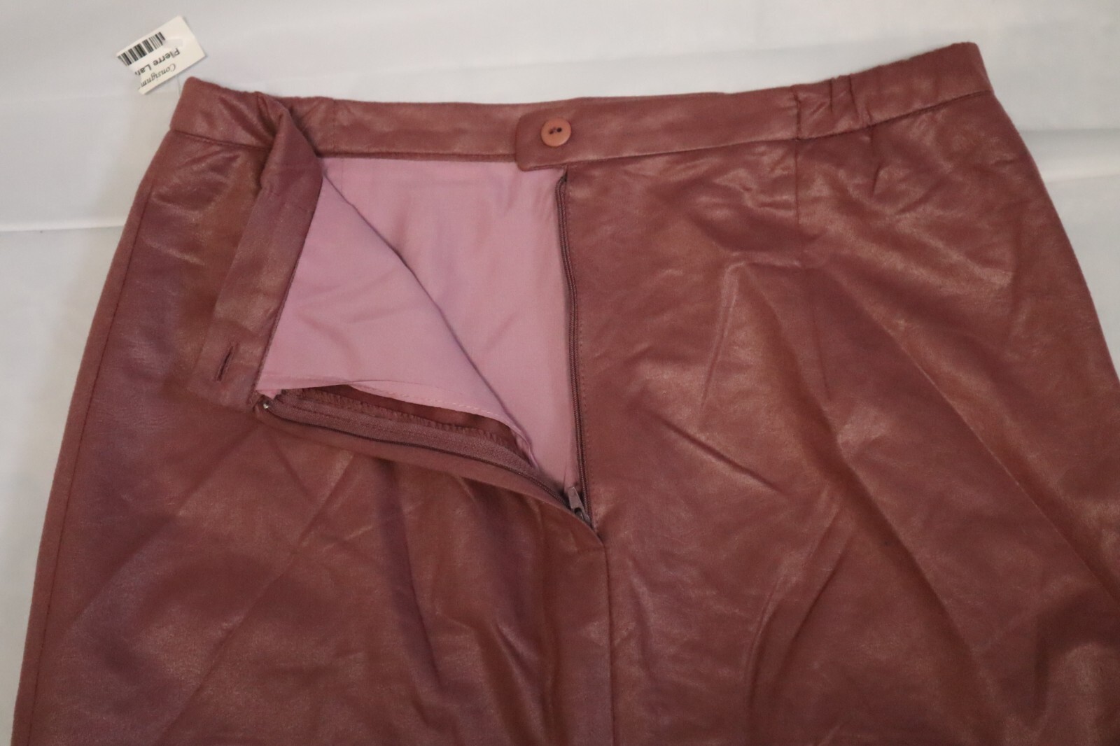 Vintage 1980s PIERRE LAMONTE old pink faux leather skirt 32W x 30L (USA) NWT