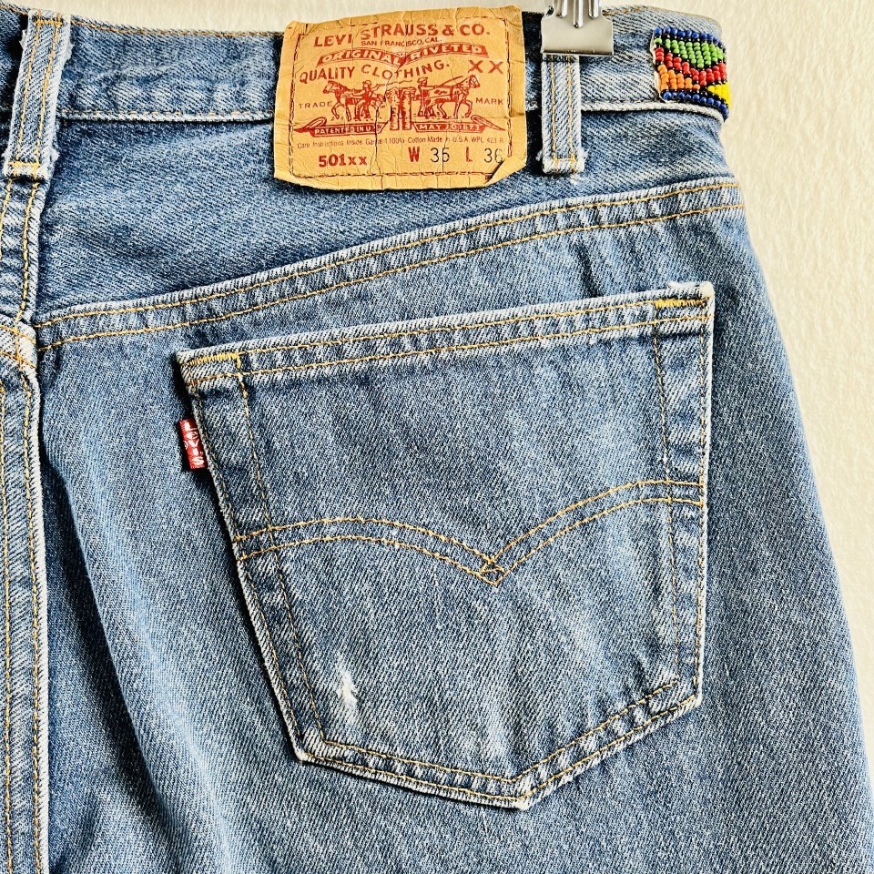 VTG 90’s BUZZ 18 BEADED LEVI’S 501 Jeans Sz 10 Tribal Boho Cropped Length UNIQUE