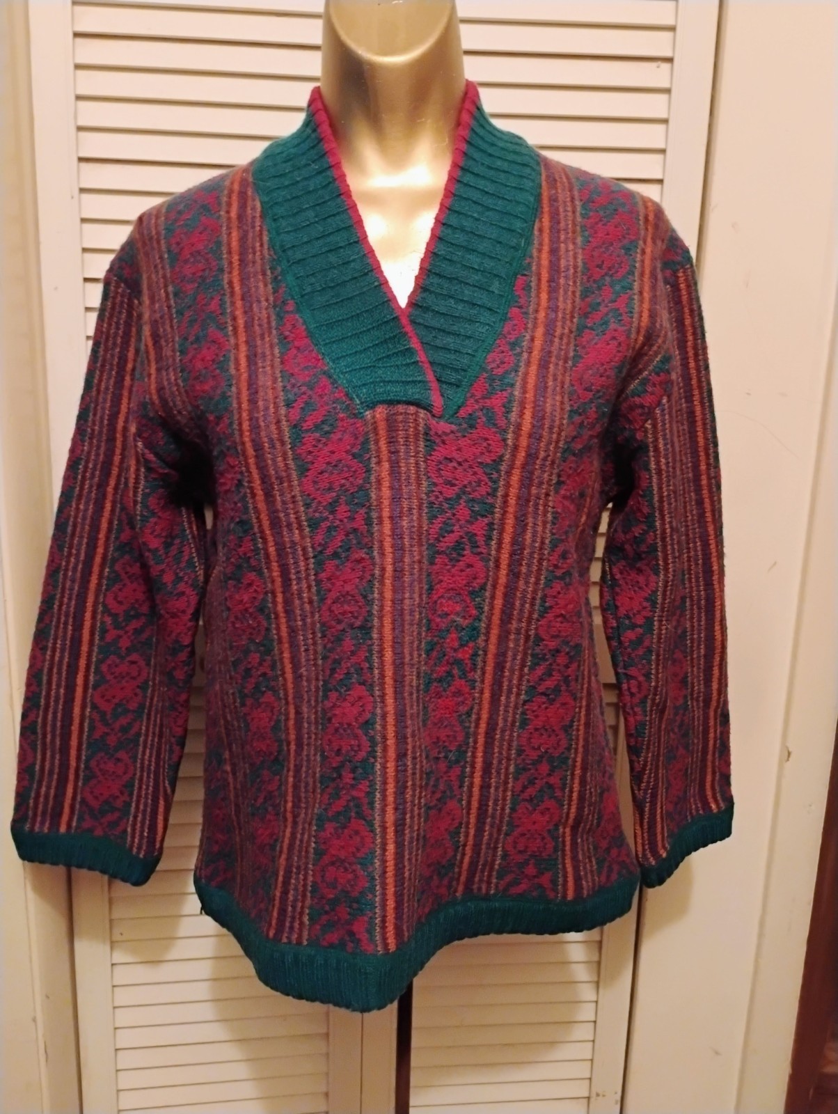 Vintage 70s/80s Wool French Connection Colorful Pattern V-Neck Tunic Sweater S