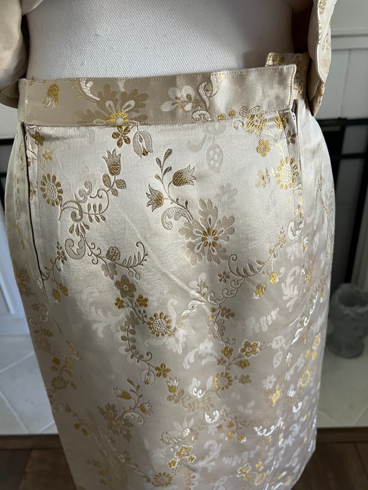VTG Gold Metallic 2 Piece Satin Floral Brocade 60’s Evening Skirt and Top Sz M