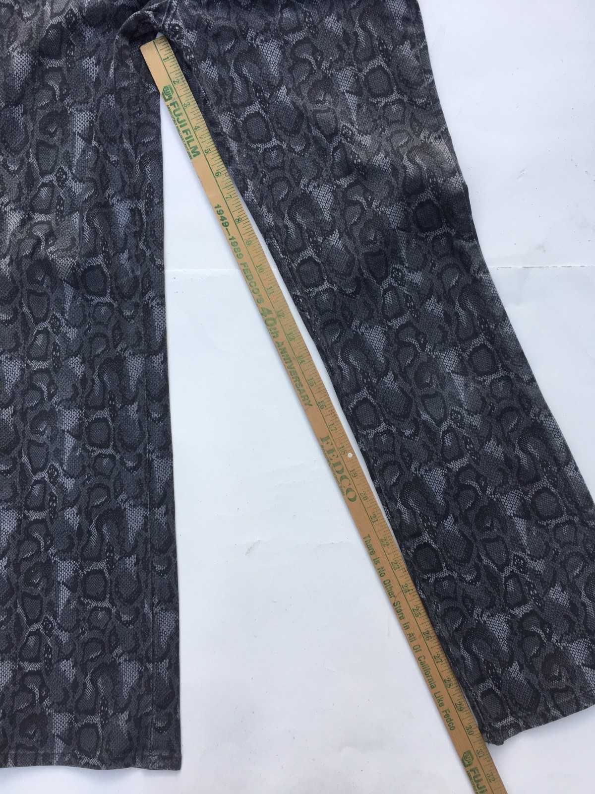 Vintage Y2K Paris Blues Black & Gray Snakeskin Animal Print Pants Stretch Size 7