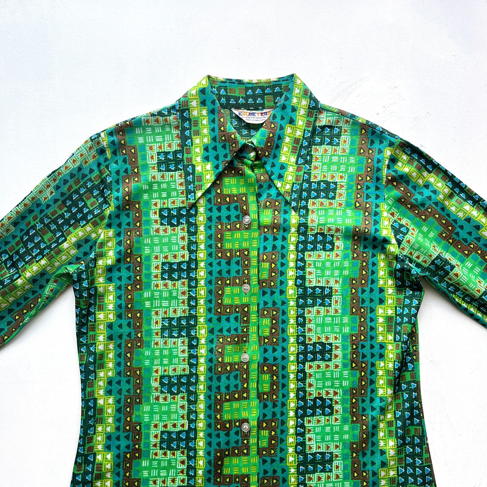Vintage 60s Women’s Koret Kolortron Green Geometric Dagger Collar Shirt Blouse