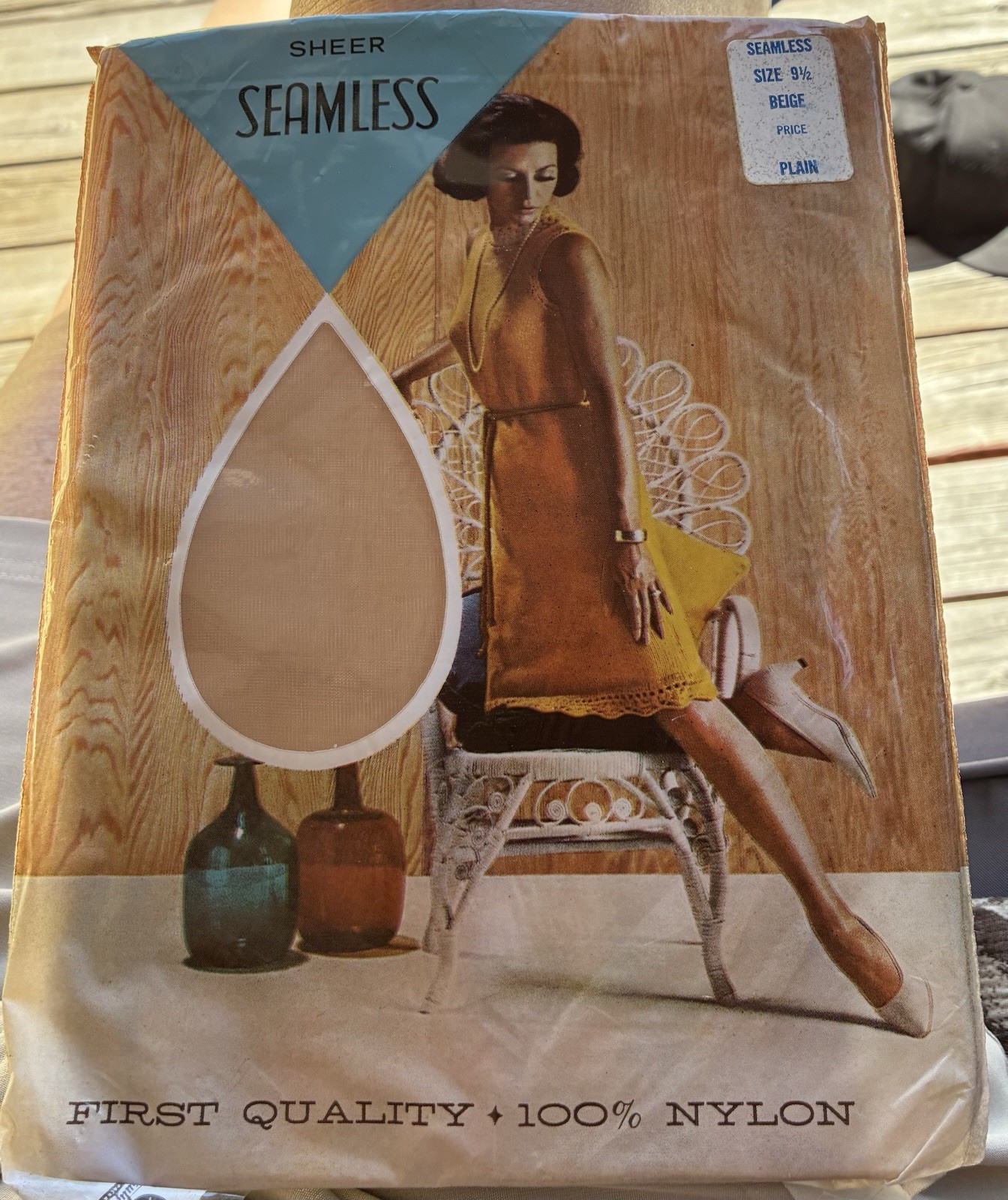 1965 Fair Lady Seamless Mesh Stockings Runguard Top & Toe 9 1/2 Beige