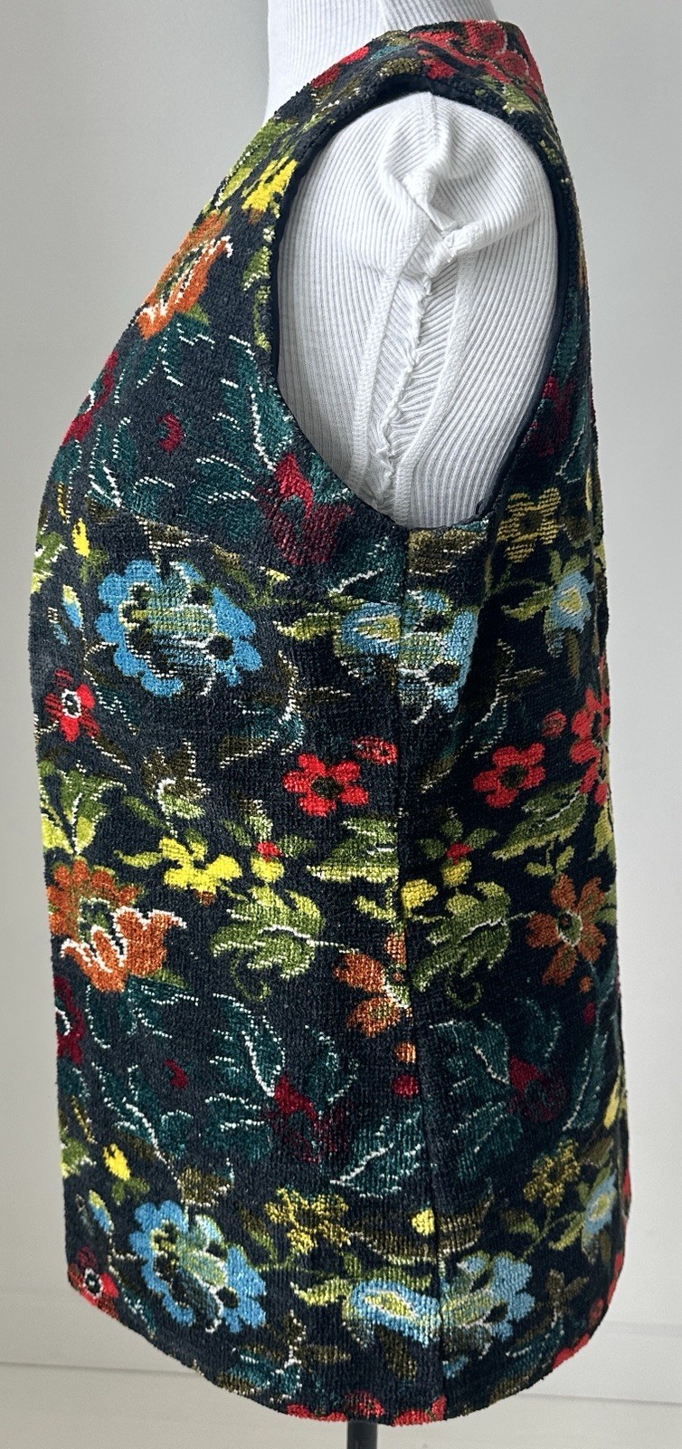 Vtg ALADDIN TAPESTRY VEST Women sz M Black Floral Fully Lined USA Made Mint!