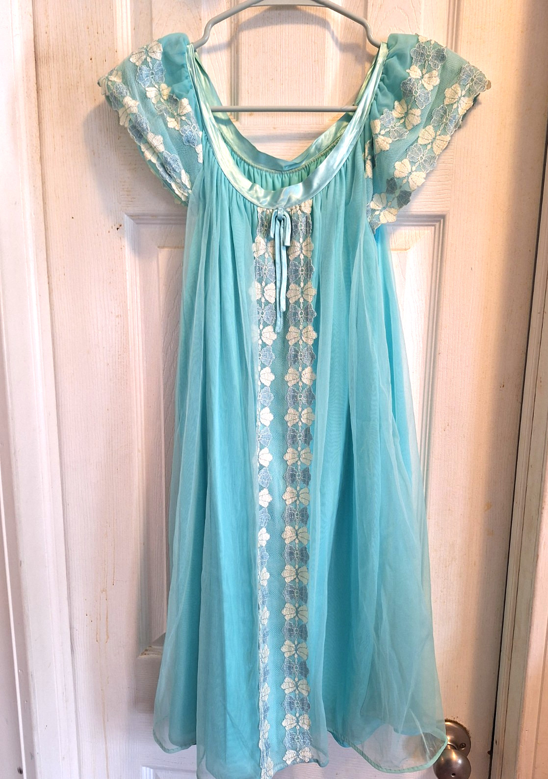 Vtg 60s Durelle chic femme turquoise blue nightgown nylon USA sz M excellent!