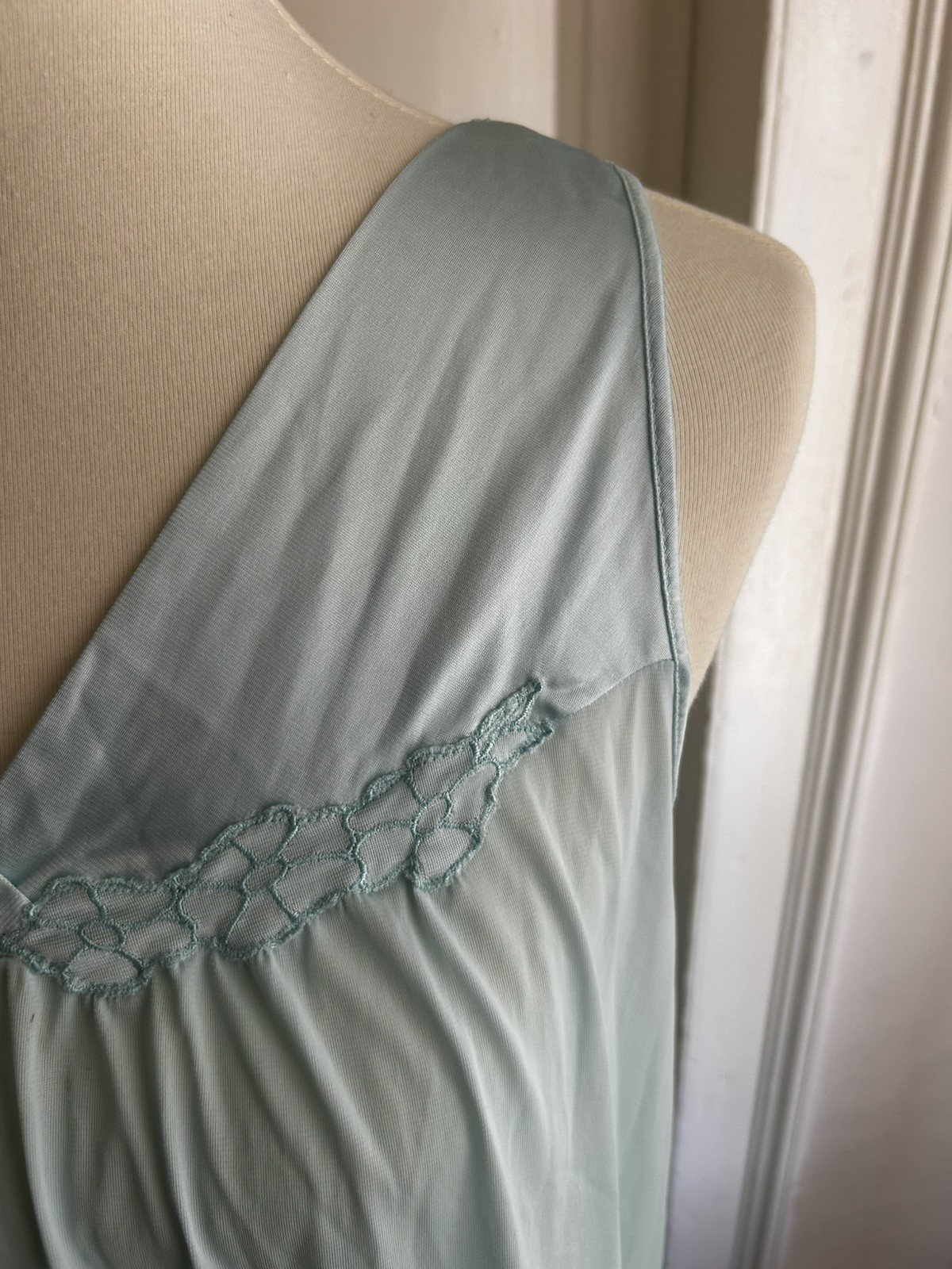 Vintage 1970s Vanity Fair Blue Sleeveless Nylon Chemise Nightgown Ruched Medium