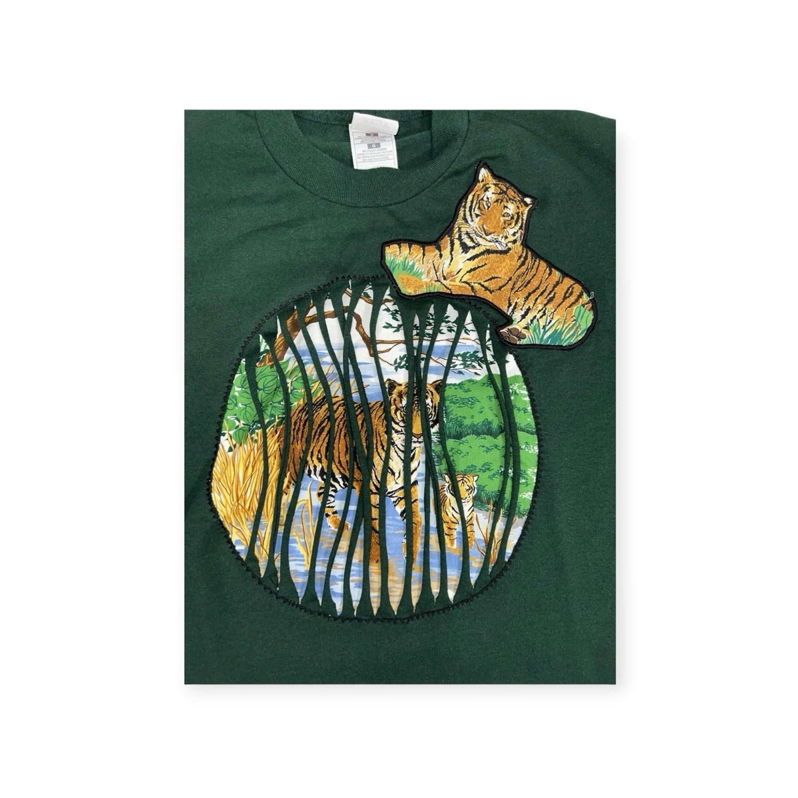 VINTAGE NEW WAVE TIGER WILD CAT PATCH T-SHIRT JUNGLE TIKI PUNK ROCK MAXIMALIST