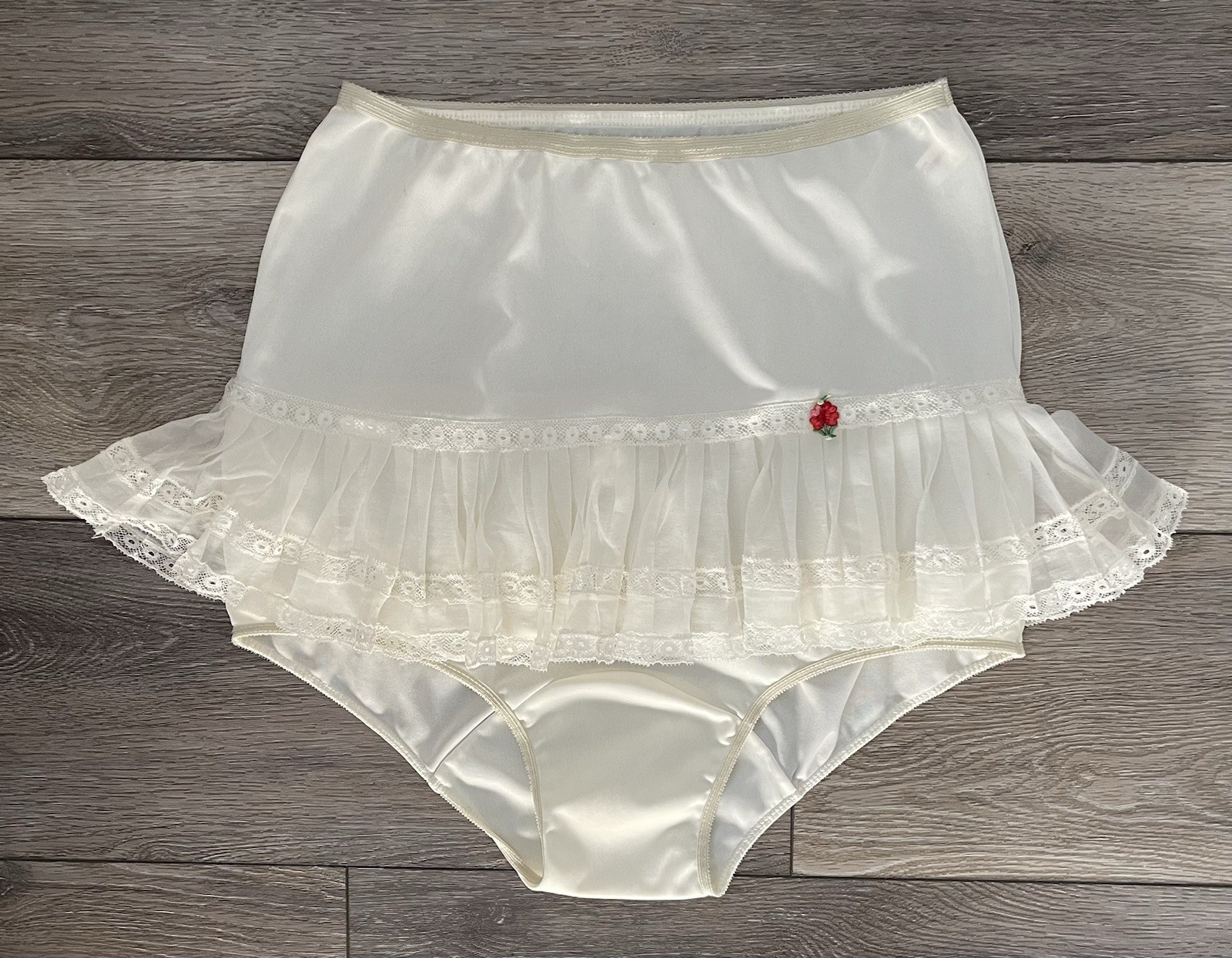 Rare Vtg 1950’s Seamprufe Ivory Nylon Tiered Lace Mushroom Gusset Bloomers Sz 6