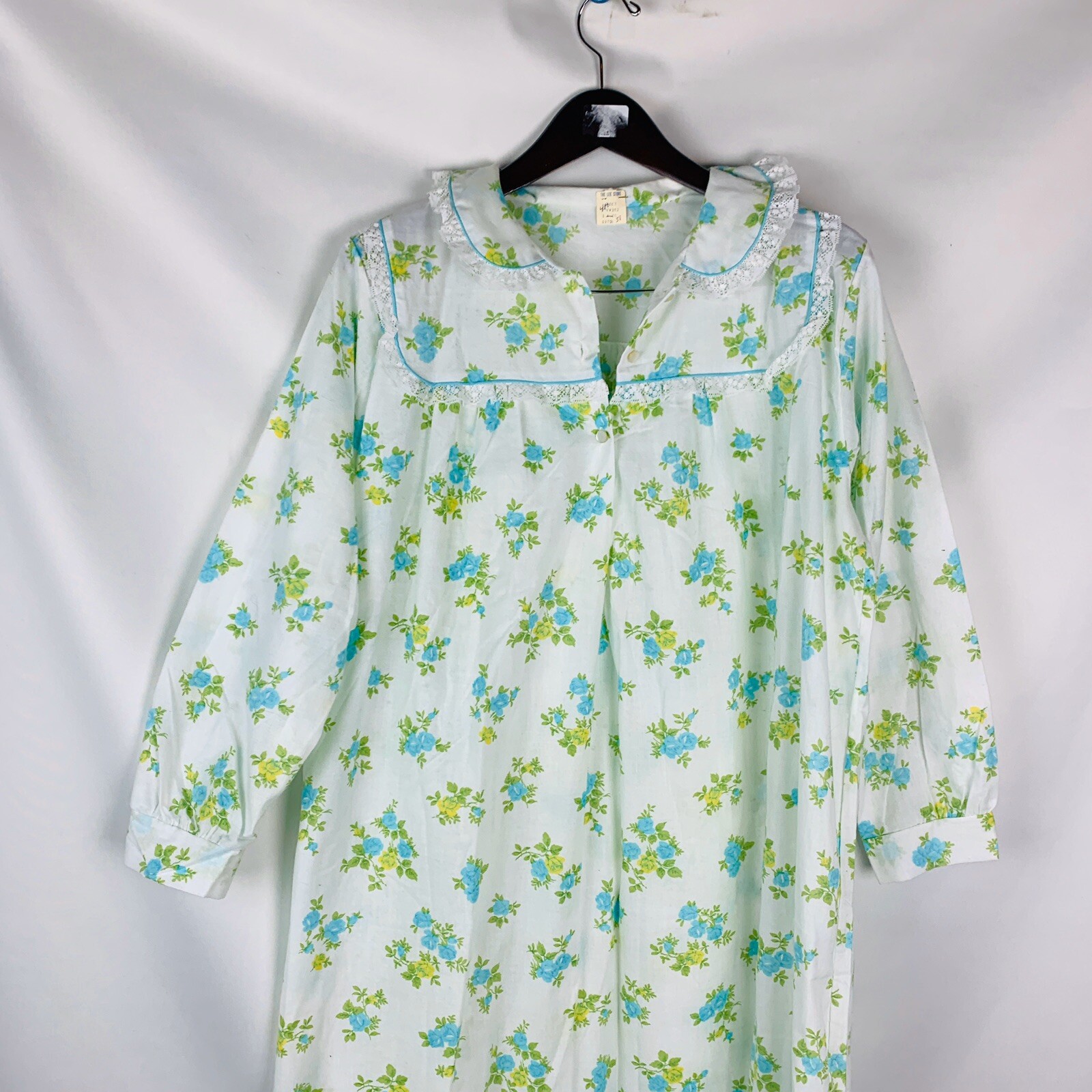 Vintage night gown NWT White Green Floral white ruffles light size 38 large