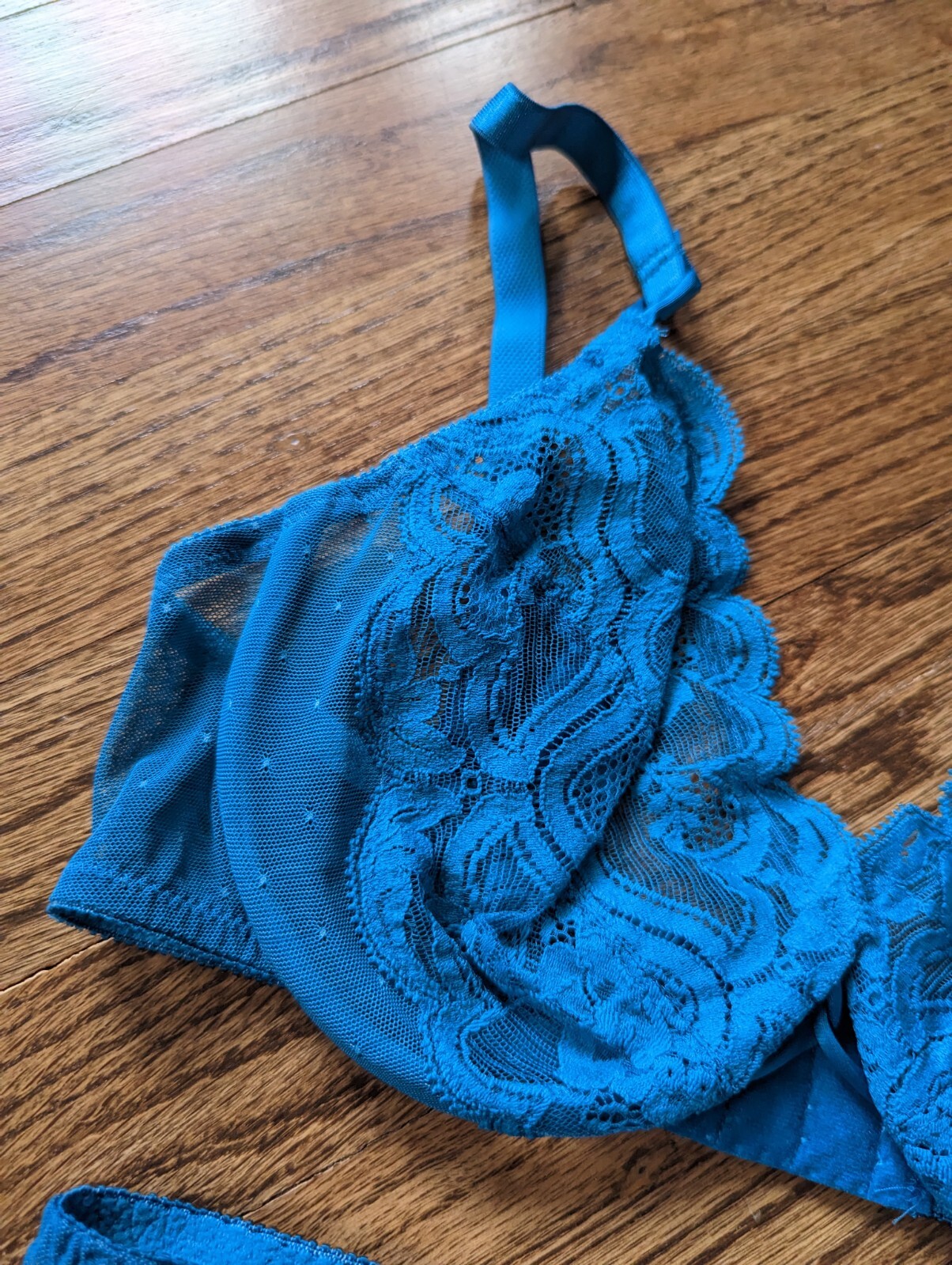Vintage VANITY FAIR Nylon Bra 36C & MEDIUM Bikini Panties SET NWOT HTF RARE SEXY