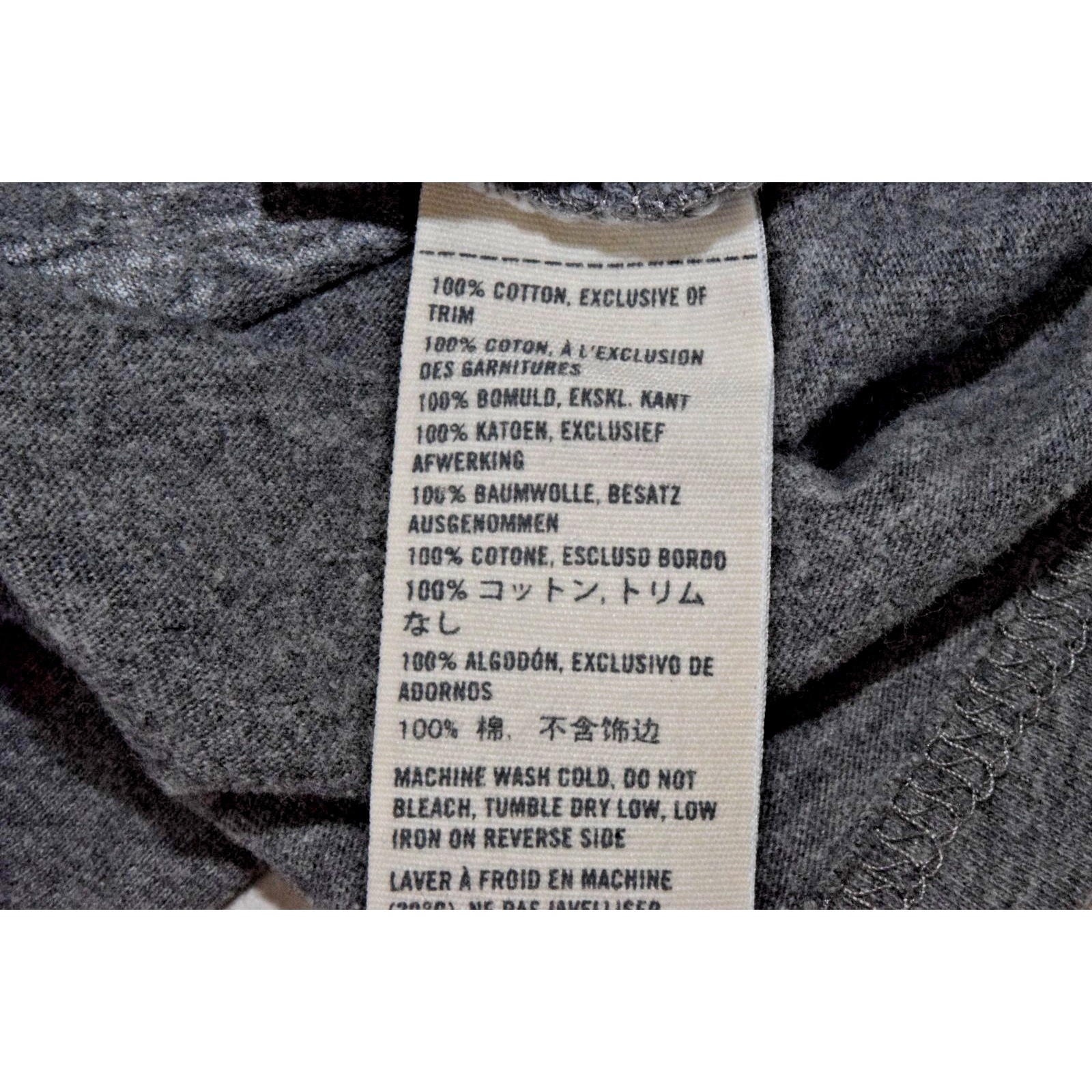 Vintage T-Shirt Abercrombie & Fitch Size XS Y2K Gray Ultra Low V Neck Moose 1892