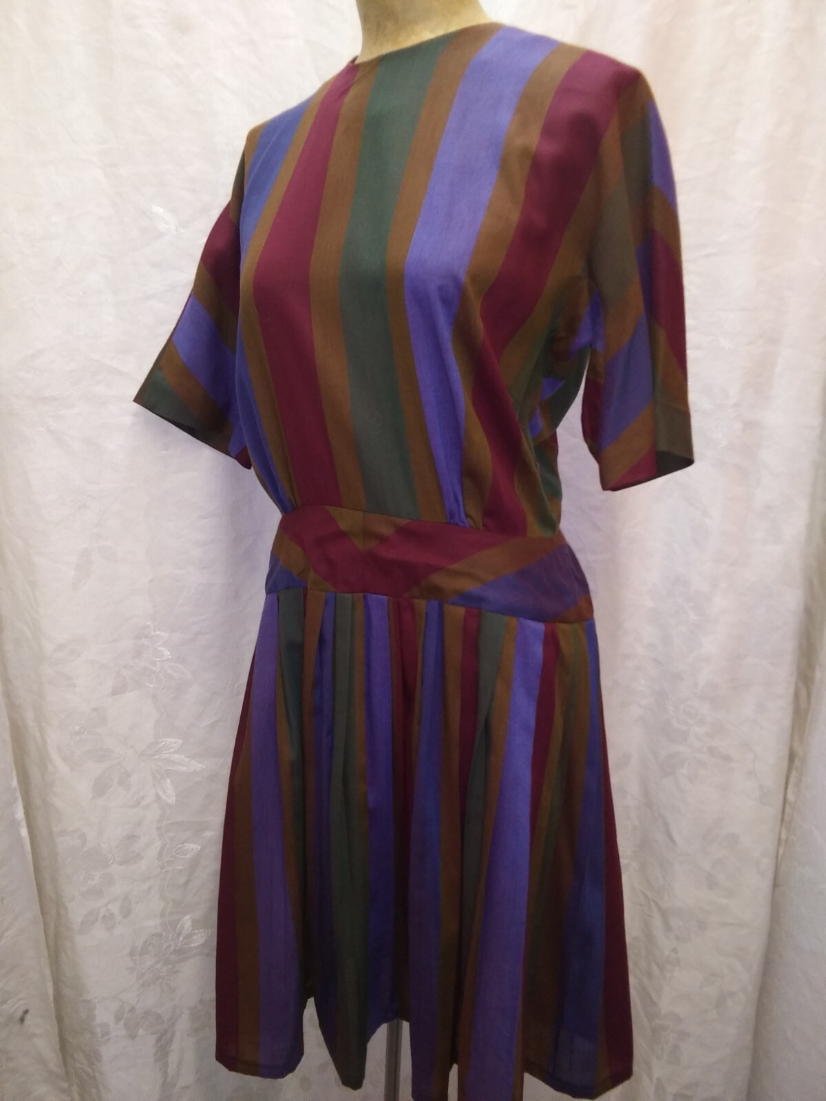 1950’s Brown Dark Red Blue Green Cotton Day Dress by Jeanne Model Size M