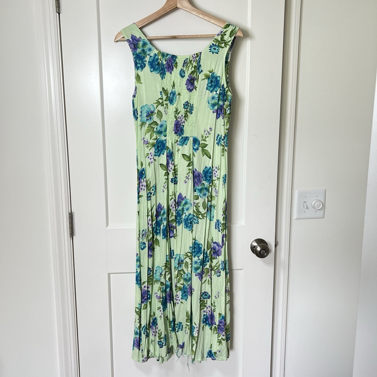 BFA Classics Vintage 90s Floral Tank Maxi Dress Pale Green Purple & Blue Flowers