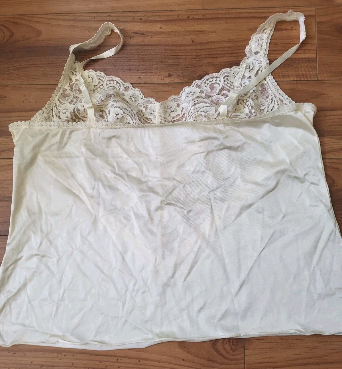 Vintage Vanity Fair Lace Front Camisole, Size 42. Ivory Nylon