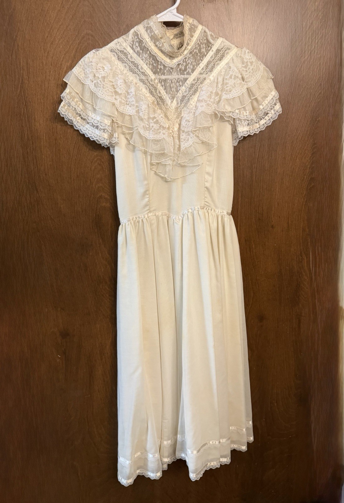 Vintage Gunne Sax by Jessica Cream Lace Maxi Dress Ruffle Prairie 1970s