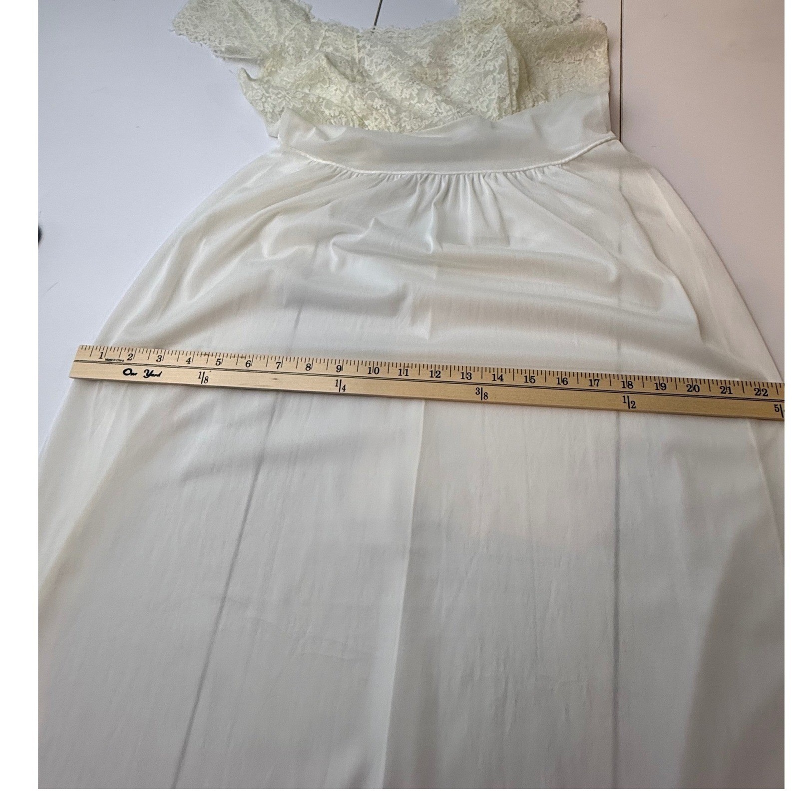 Carter’s Vtg Lace Nightgown Womens 34 Small White Nylon Maxi Bridal Coquette
