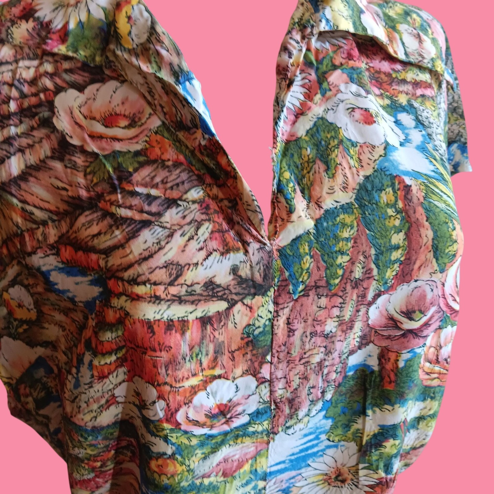 True Vintage Shirt Large 1OF1 Rayon Handmade Womens Floral Short Sleeve Side Zip