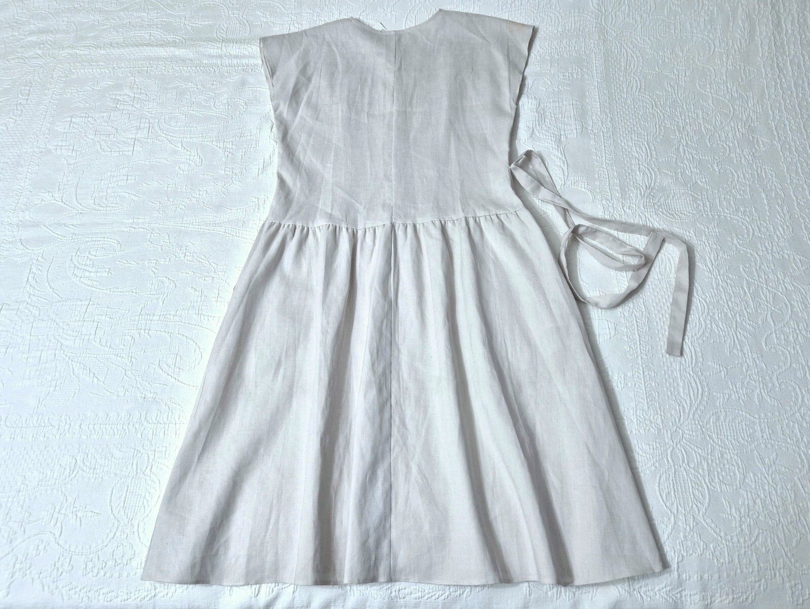 vintage dress ussr women’s dress robe made of linen with embroidery Ivanovo