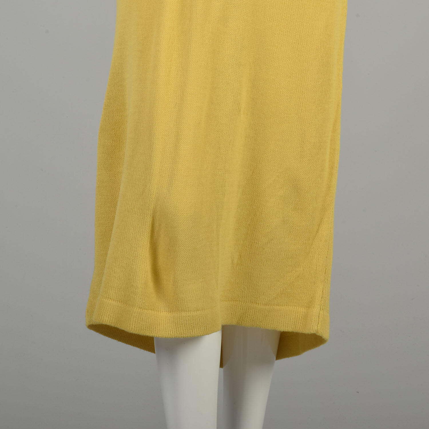 XL-XXL 1970s Yellow Sweater Cutout Embroidered Soft Lightweight Long Sleeve Midi