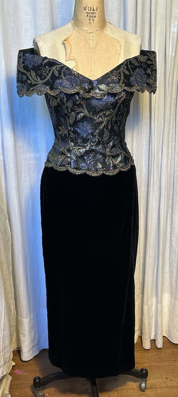 Vintage Scott McClintock Womens Blk velvet /Gold Brocade event Dress Sz S-M used