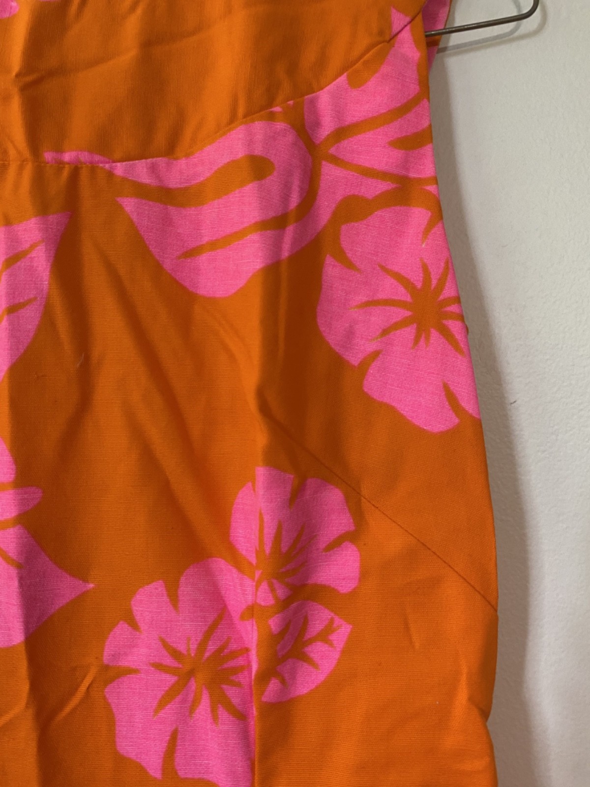 Vintage 1950s Floral Women Honolulu, Hawaii-Made FDress with Train, Small