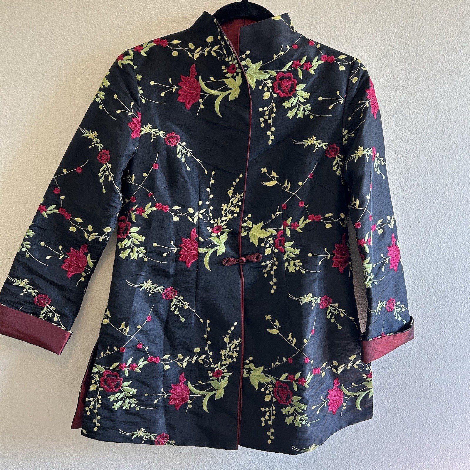 Anis.A Chinese Silk Brocade Jacket Top embroidered floral iridescent maroon