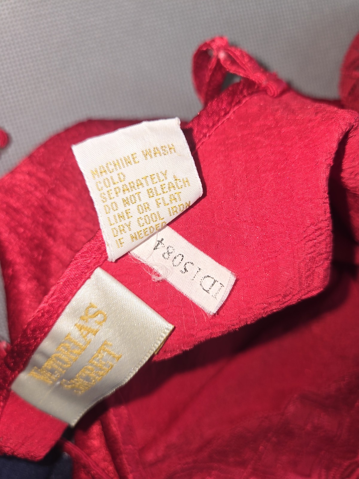 Victoria’s Secret Vintage Red Camisole Tank Top Lace Trim Size M Satin Cami