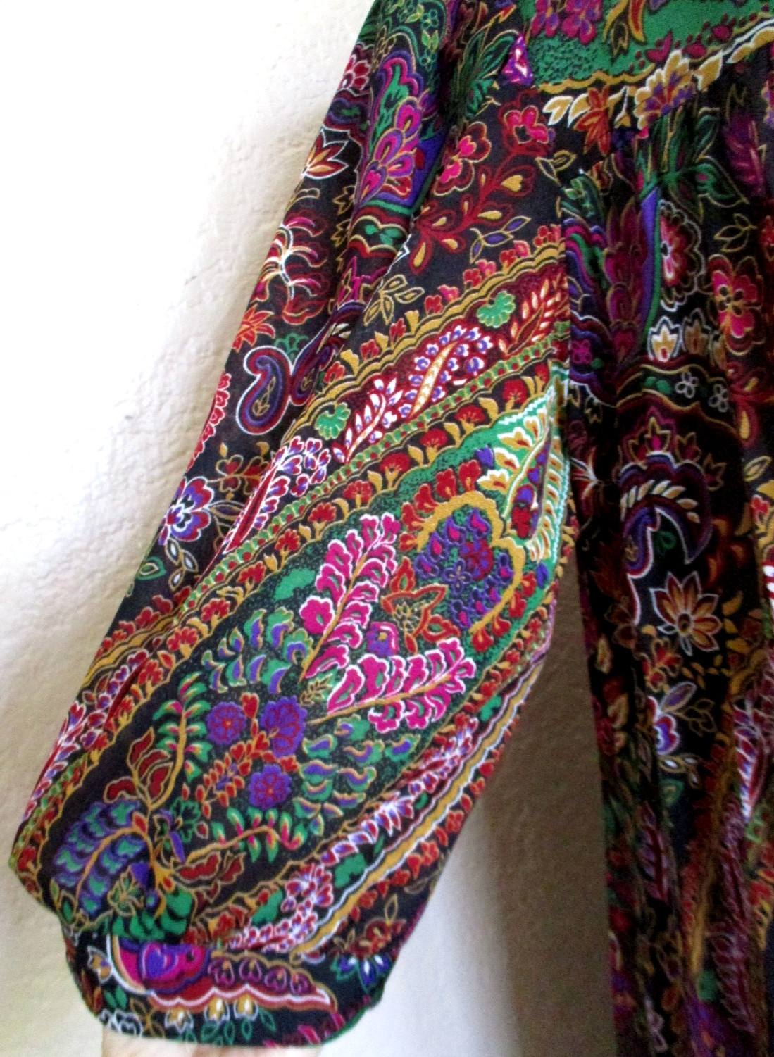 Vintage 70s Anjac Fashions California BoHo Pleated Polyester Multicolor Paisley