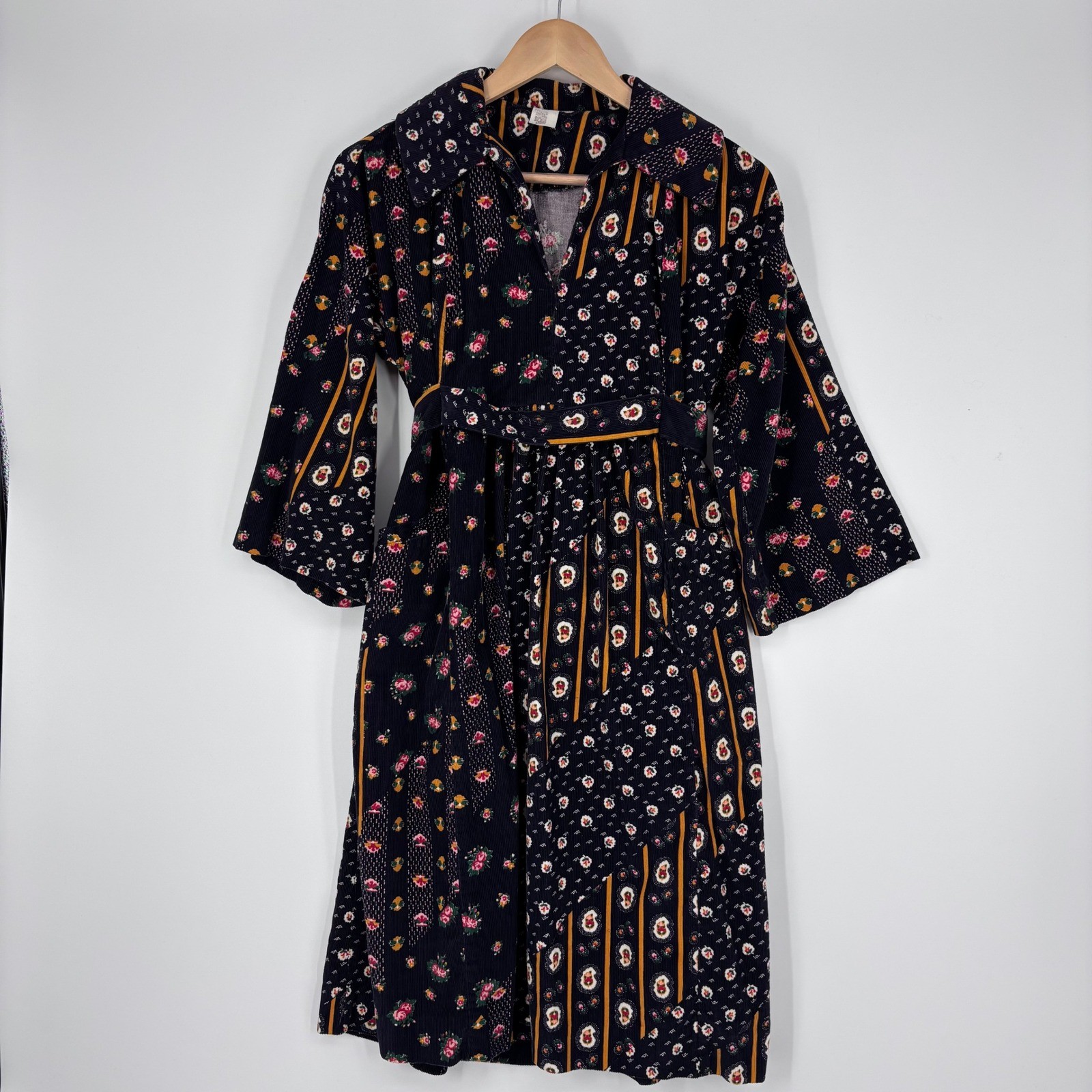 Vintage 70s Corduroy Floral Patchwork Dress Womens Small Black Boho Cottagecore