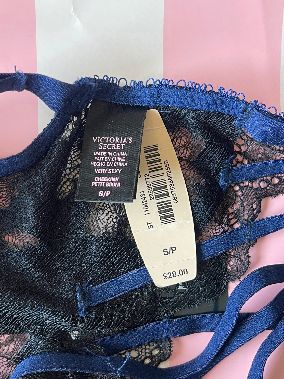 NWT VTG 2014 Victoria’s Secret “Very Sexy” Cheekini, Lace – Black/Blue – Small