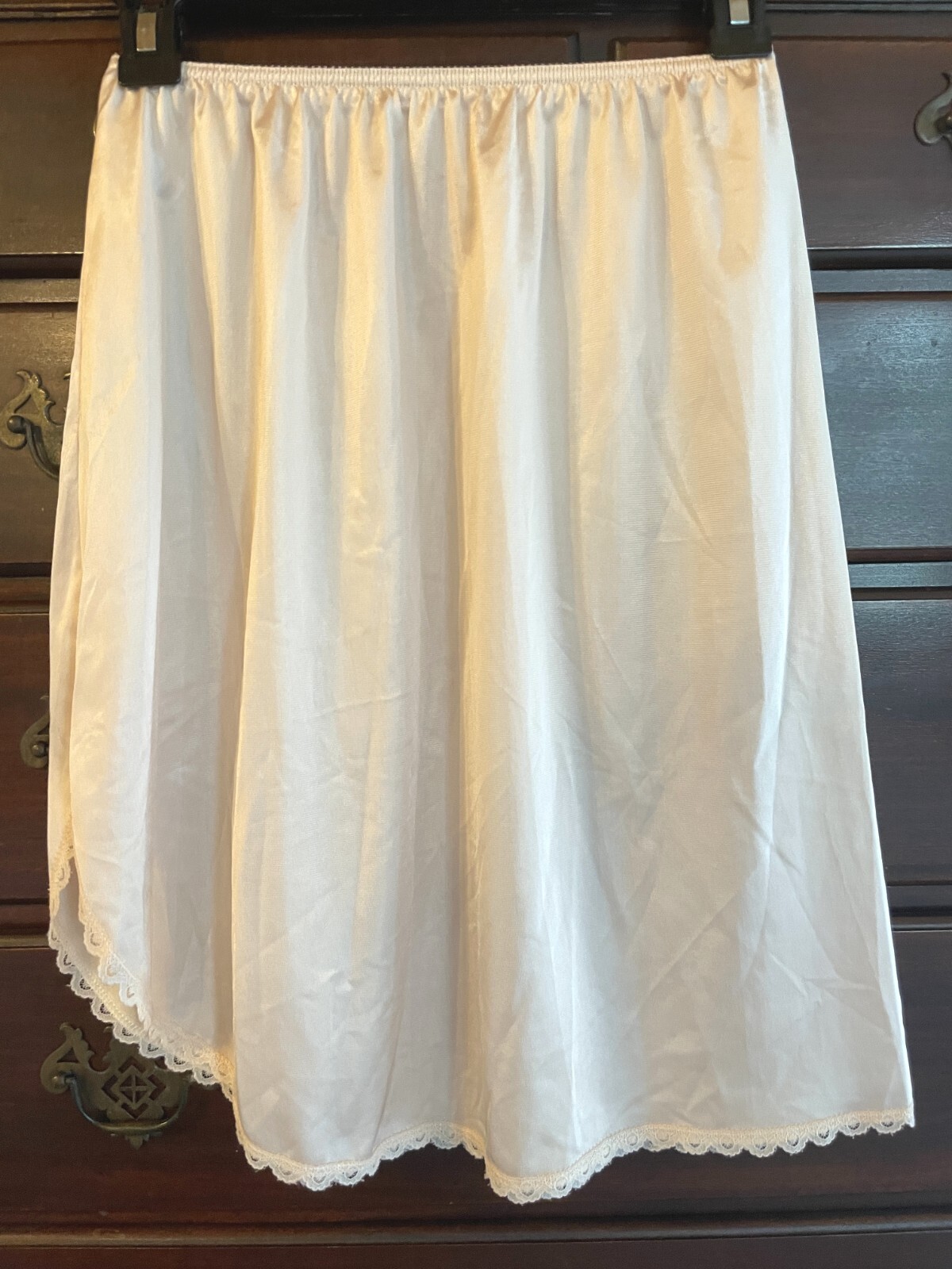 Vtg WARNER’S 55308 Perfect Measure Antron III 21” M Nylon Slit Half Slip