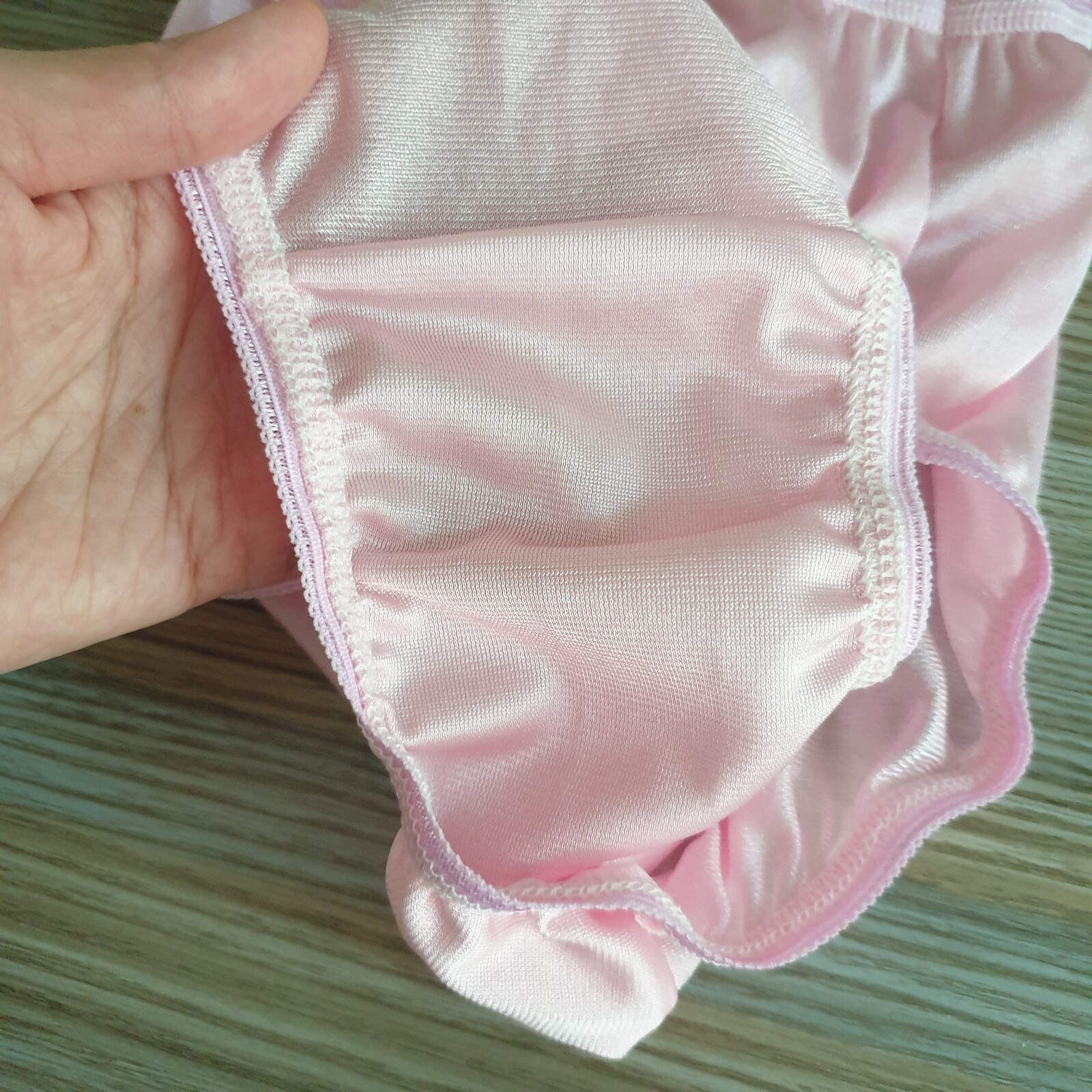 Vintage Silky Nylon Panties Sheer Pink Bikini Soft Brief Size 7-8 Hip 38-42″