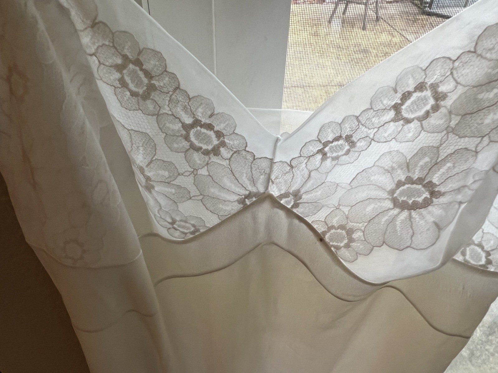 VTG Lot 3 Vanity Fair Nylon Floral LACE 1 Ea. White Cream Pink SLIP NIGHTGOWN 36