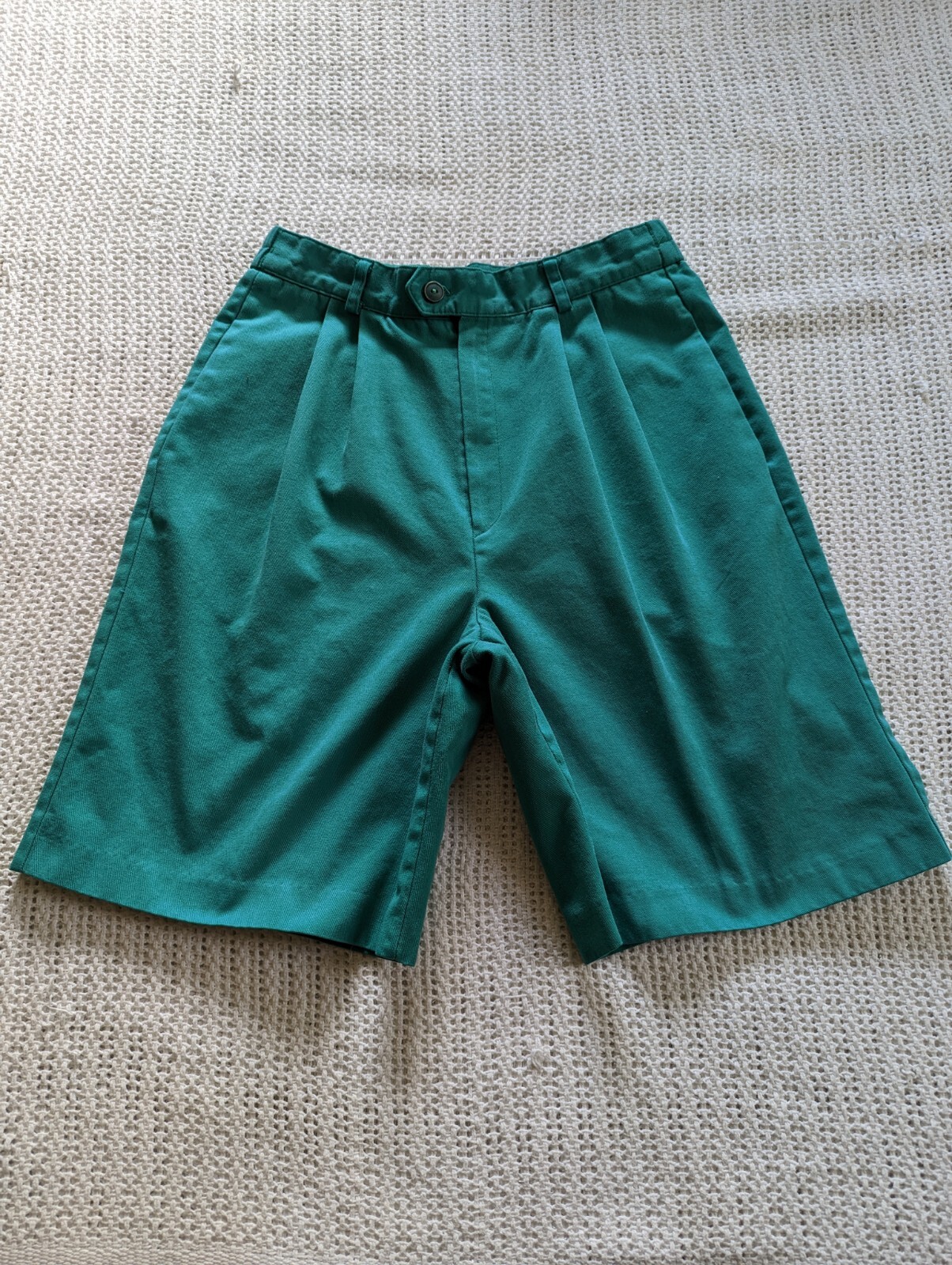 VTG Portraits by Northern Isles Women’s 6 Green Pleated High Waist Shorts USA