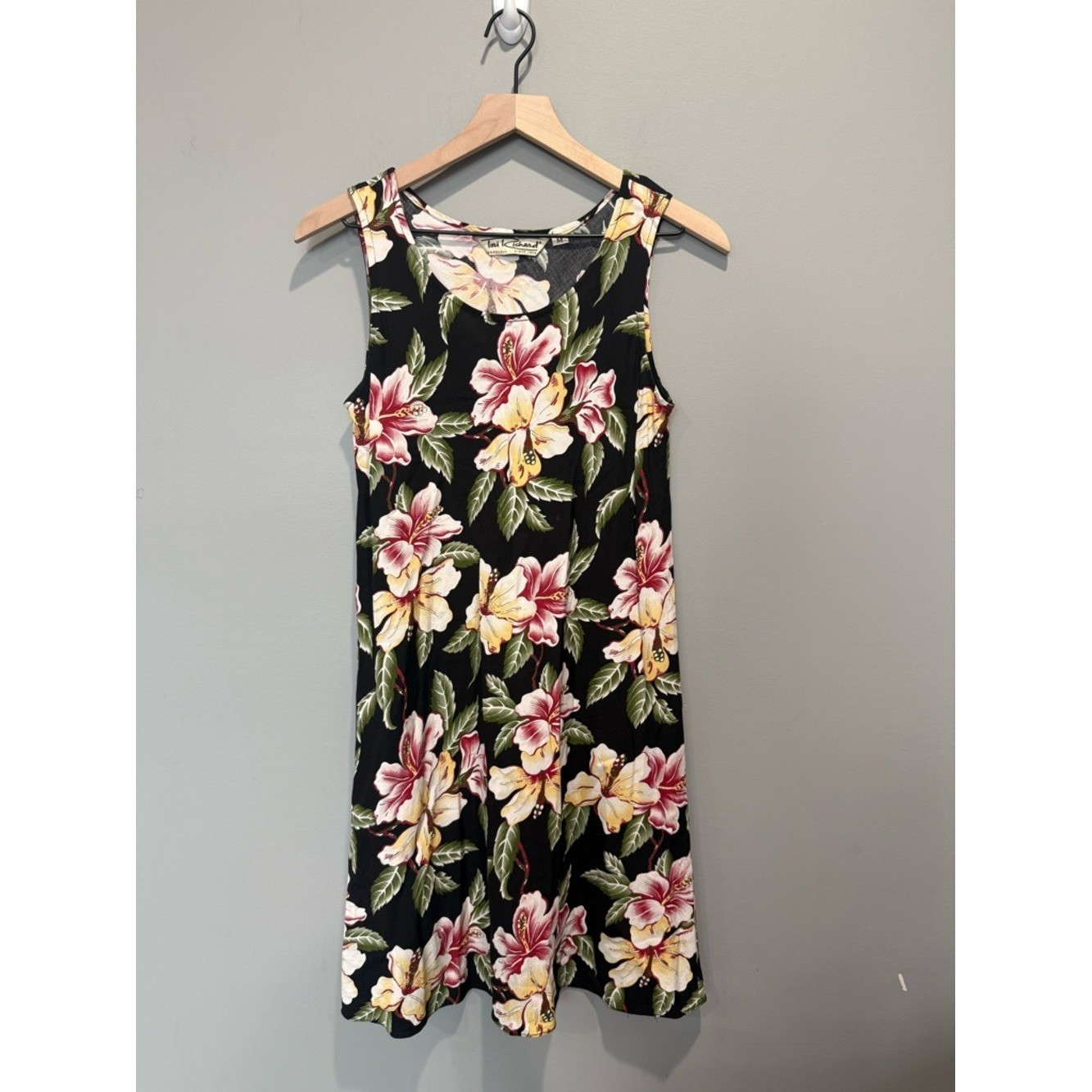 Tori Richard’s Honolulu Black Mini Dress with Pink & Yellow Floral Print vintage